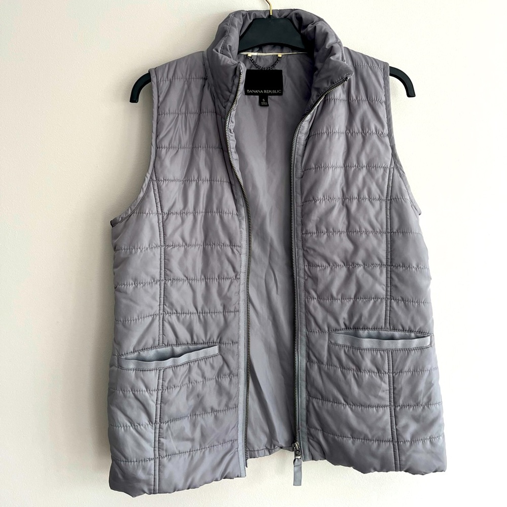 Banana Republic Down Vest Small